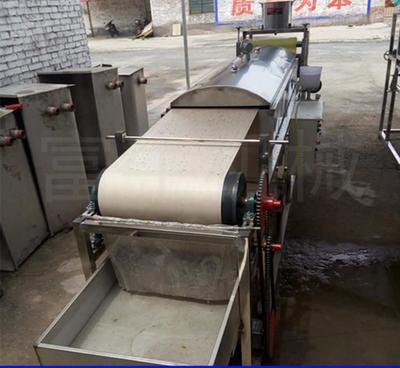 【2016新款圓形蒸汽涼皮機(jī)價(jià)格可調(diào)厚薄面皮機(jī)圖小型家用米線機(jī)】?jī)r(jià)格_廠家_圖片 -